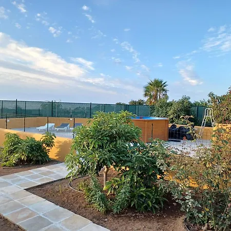 Casas Quemahierro * איקוד דה לוס וינוס